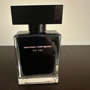 NARCISCO RODRIGUEZ FOR HER EAU DE TOILETTE. Brand New without box.💕💕💕